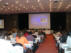 Persone che assistono ad un convegno ad HANDImatica 2004